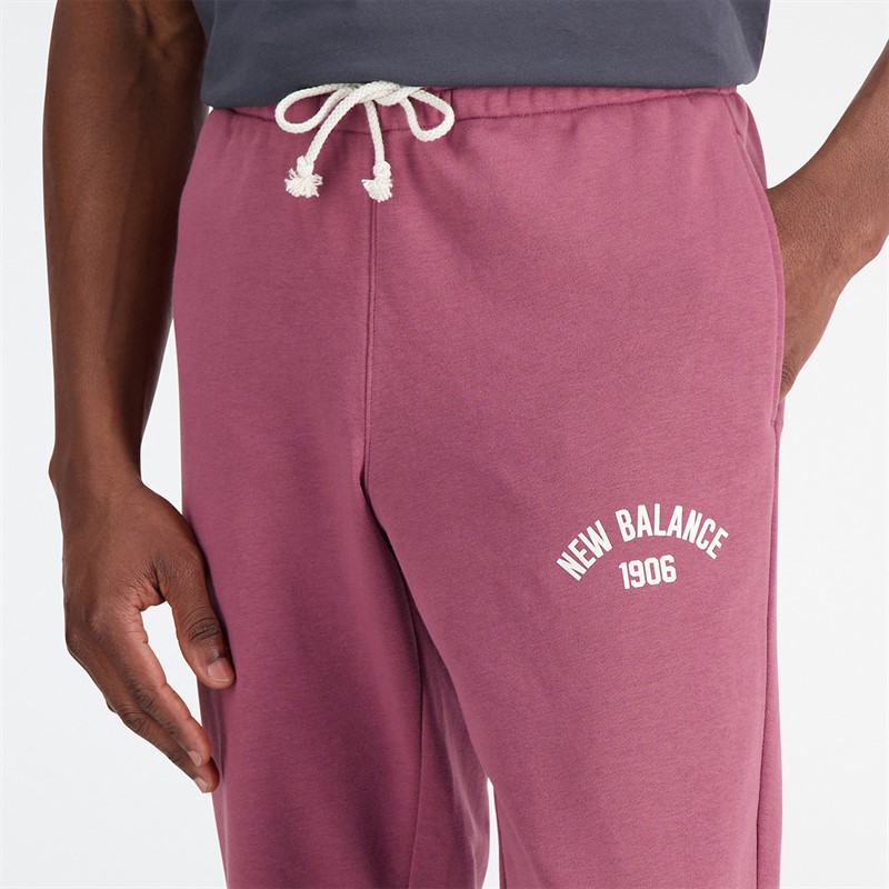 New Balance Herren Essentials Varsity Fleece Sweat Hose Gewaschenes Burgund