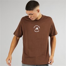 New Balance T-shirt Homme Coupe Ample Vie en Équilibre Pomme de Pin