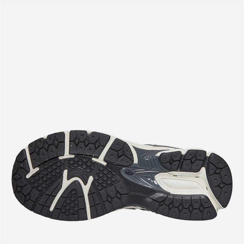 New Balance Junior Boys 2002R Trainers Castlerock