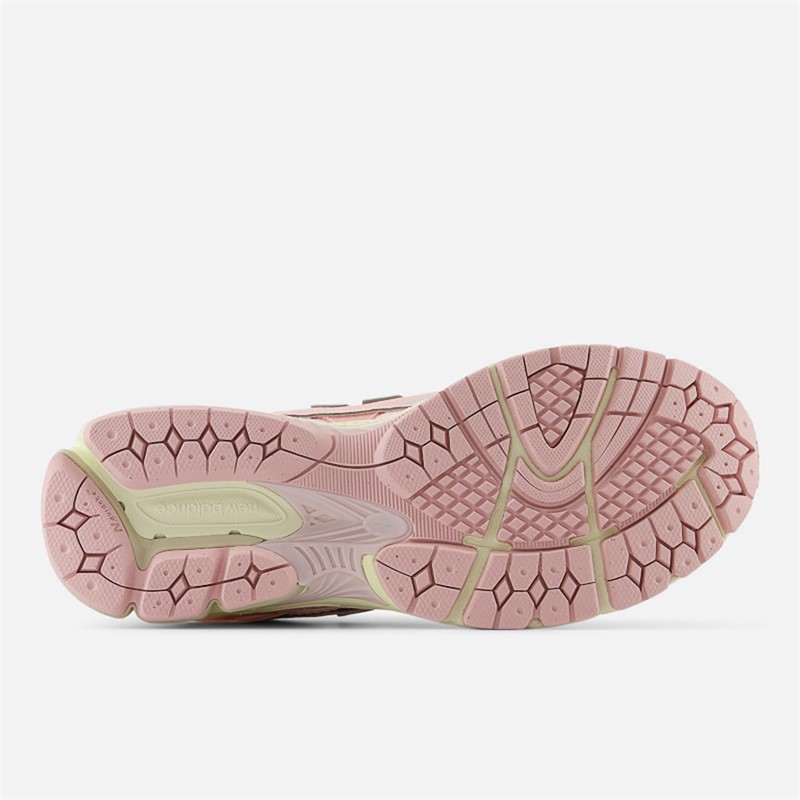 New Balance Womens 1906N Lunar New Year Trainers Pink