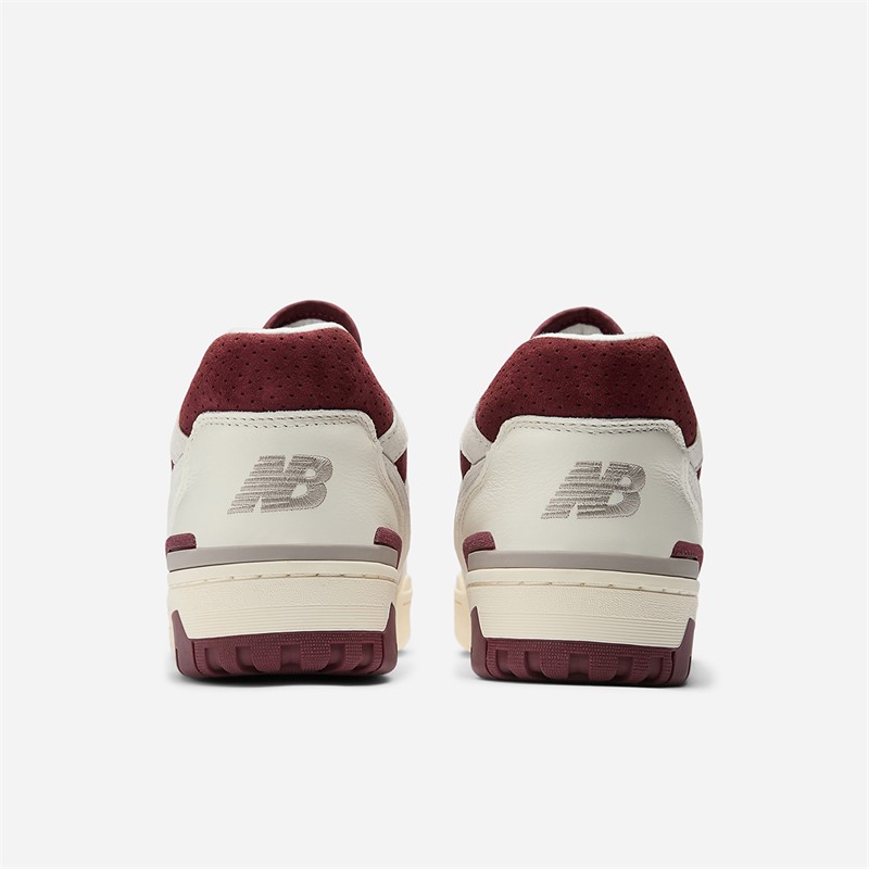 New Balance 550 Trainers Sea Salt/Classic Crimson