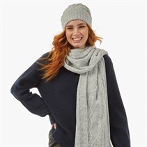 French Connection Womens Cable Scarf And Beanie Set Light Grey Marl/Hot Pink