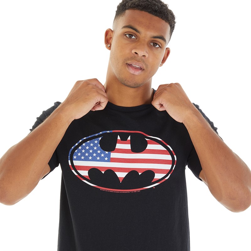 DC Comics Mens Batman American Flag Oval T-Shirt Black