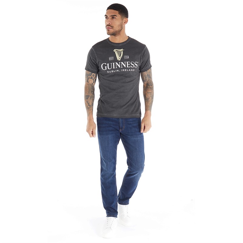 LogoMania Mens Logo Mania Guiness Harp Vintage Wash T-Shirt Black