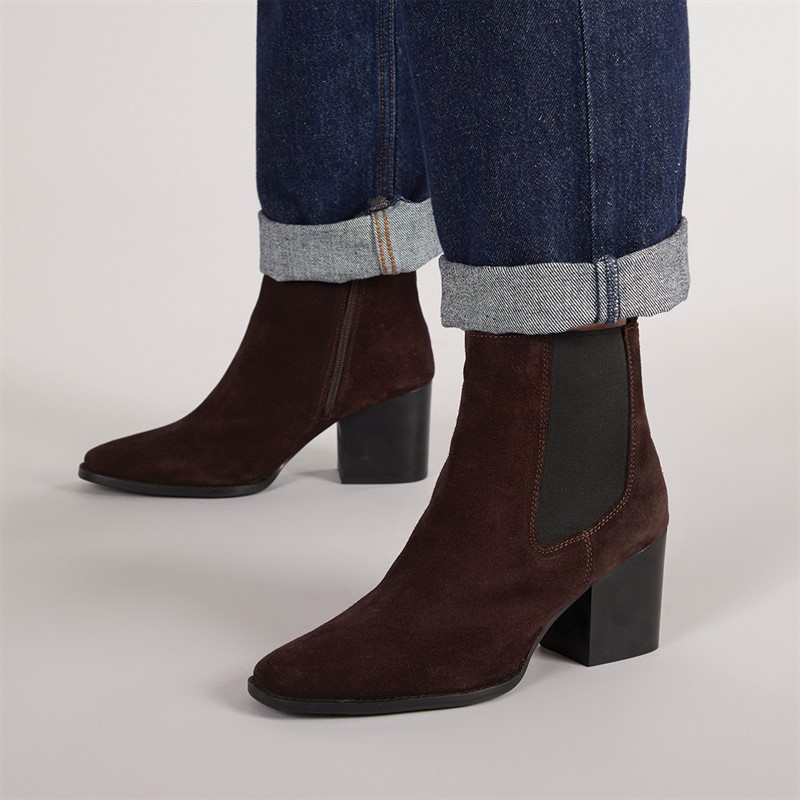Womens Heeled Suede Chelsea Boots Brown - Size 6