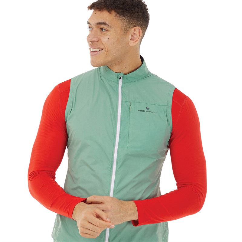 Lightweight running gilet