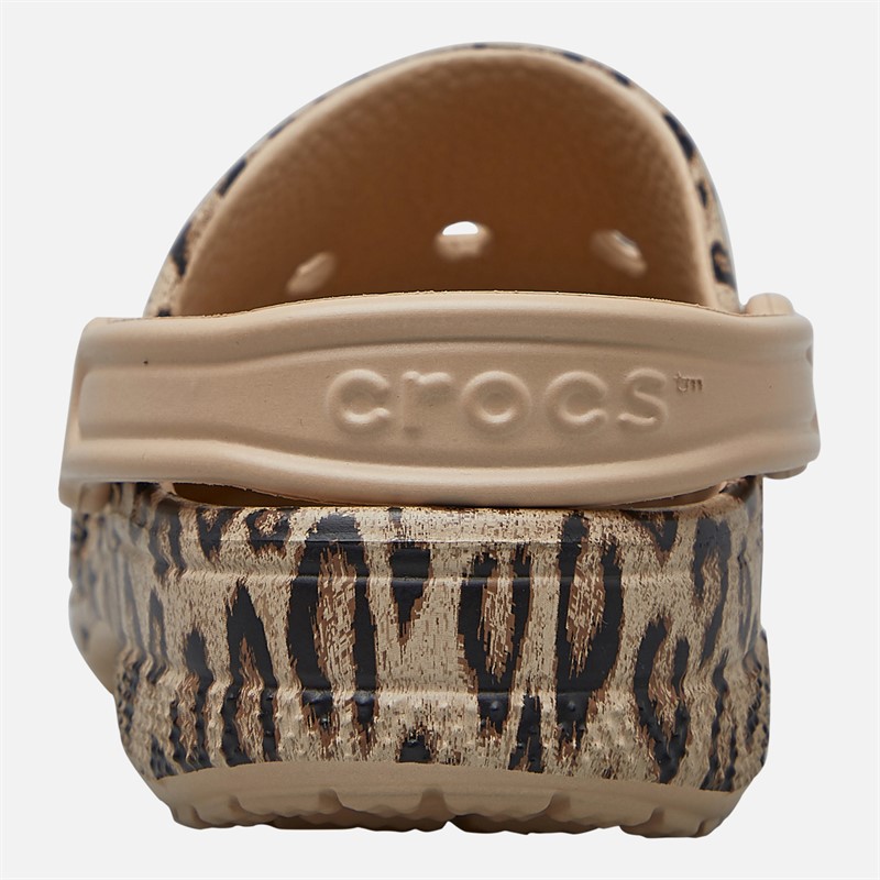 Crocs Baya Seasonal Printed Clog dla niej kolor Gold/Leopard