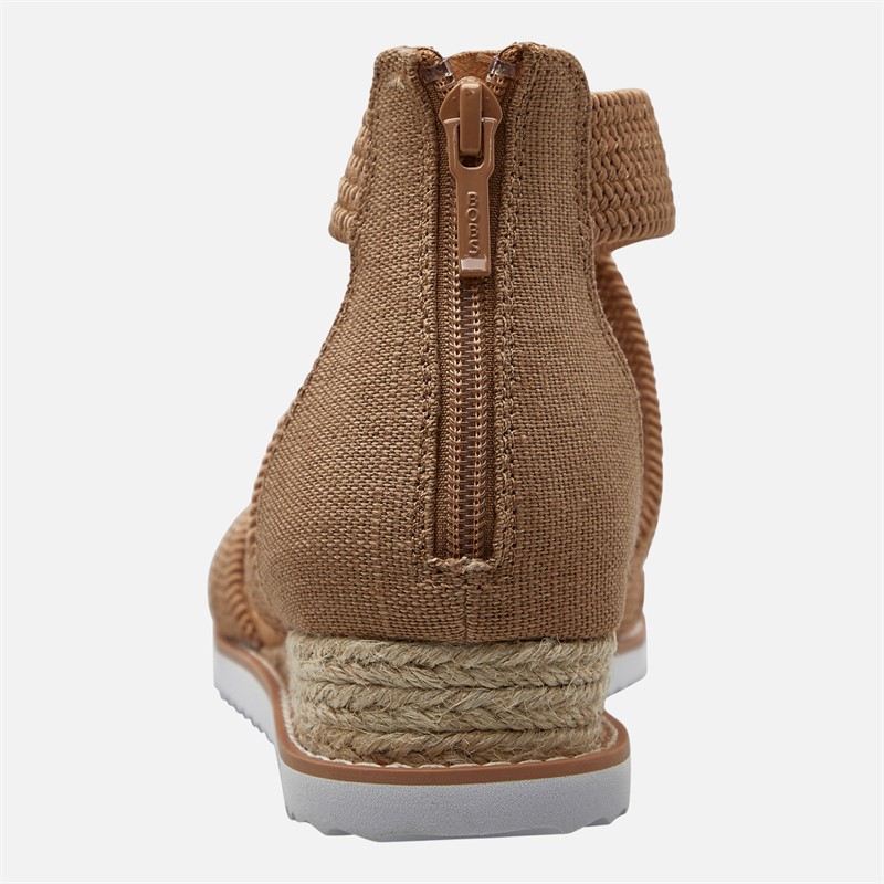 SKECHERS Womens Desert Kiss Sandals Tan