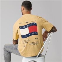 Tommy Hilfiger Mens 90S Waving Flag T-Shirt Gentle Gold