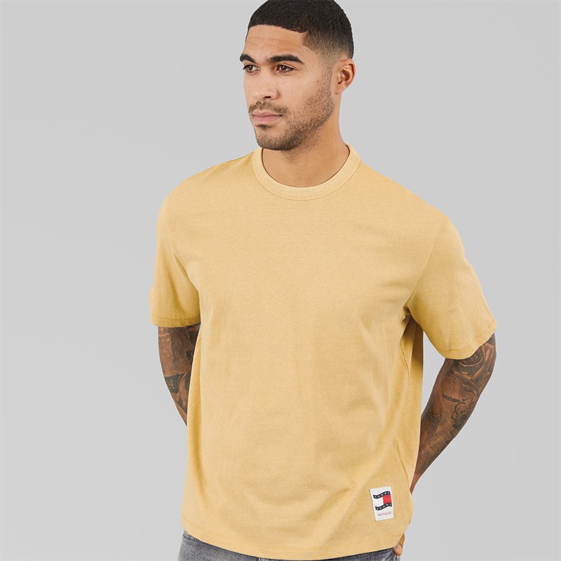 Tommy Hilfiger Mens 90S Waving Flag T-Shirt Gentle Gold