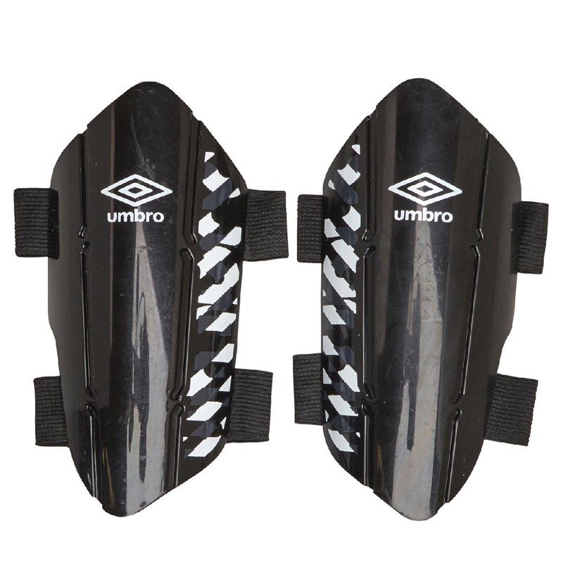 umbro shin guard