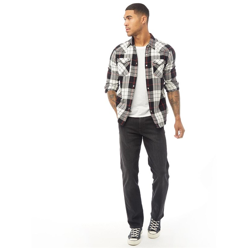 Wrangler Herren Texas Fit Jeans mit geradem Bein Verwaschenes Schwarz