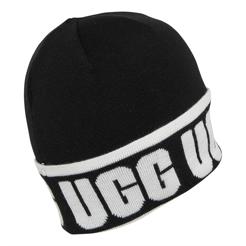 UGG® Womens Graphic Logo Beanie Black