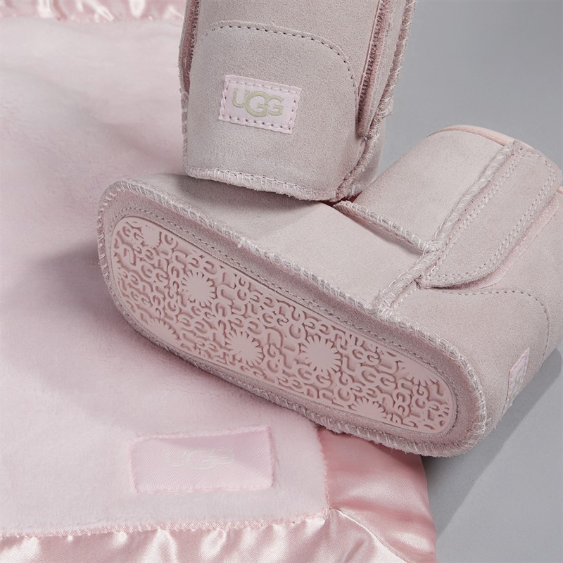 UGG® Infant Classic And Lovey Blanket Set Sea Shell Pink