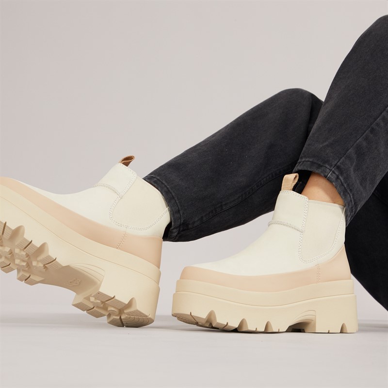 UGG® Womens Brisbane Chelsea Boots Sea Salt