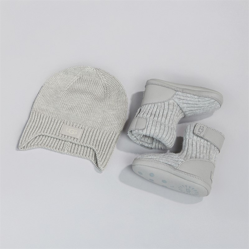 UGG® Infant Skylar And UGG® Beanie Set Grey