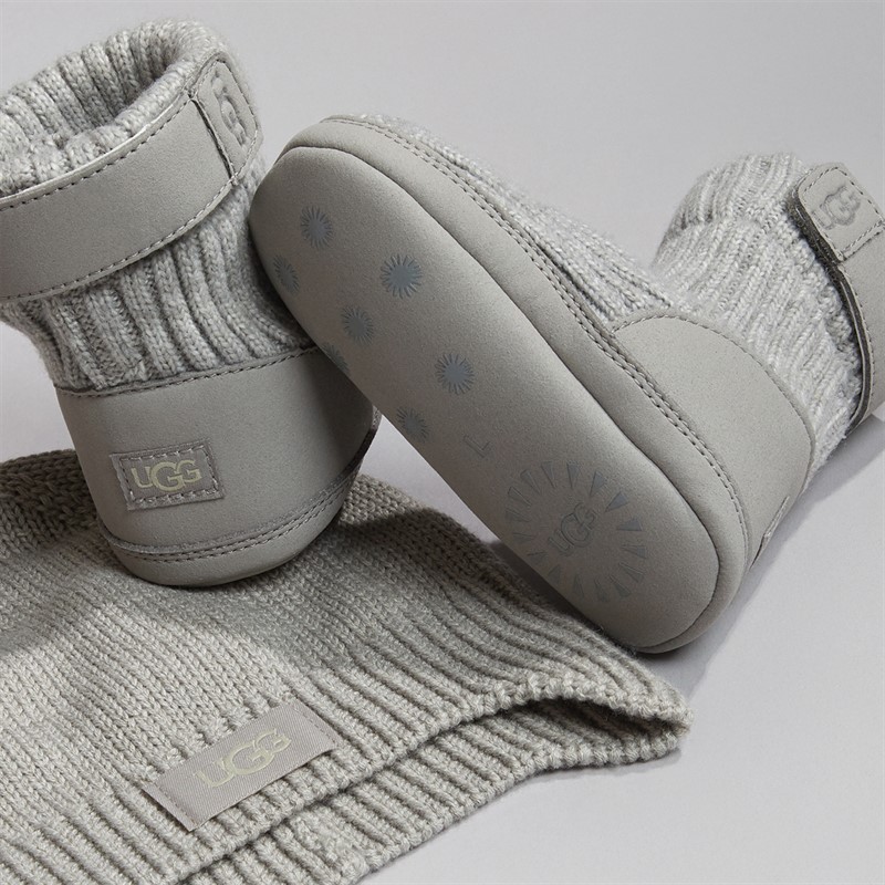 UGG® Infant Skylar And UGG® Beanie Set Grey
