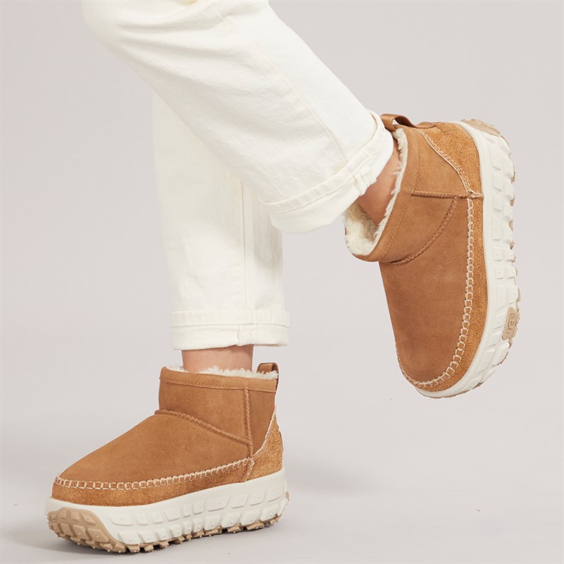 UGG Womens Venture Daze Ultra Mini Boots Chestnut - Size 8