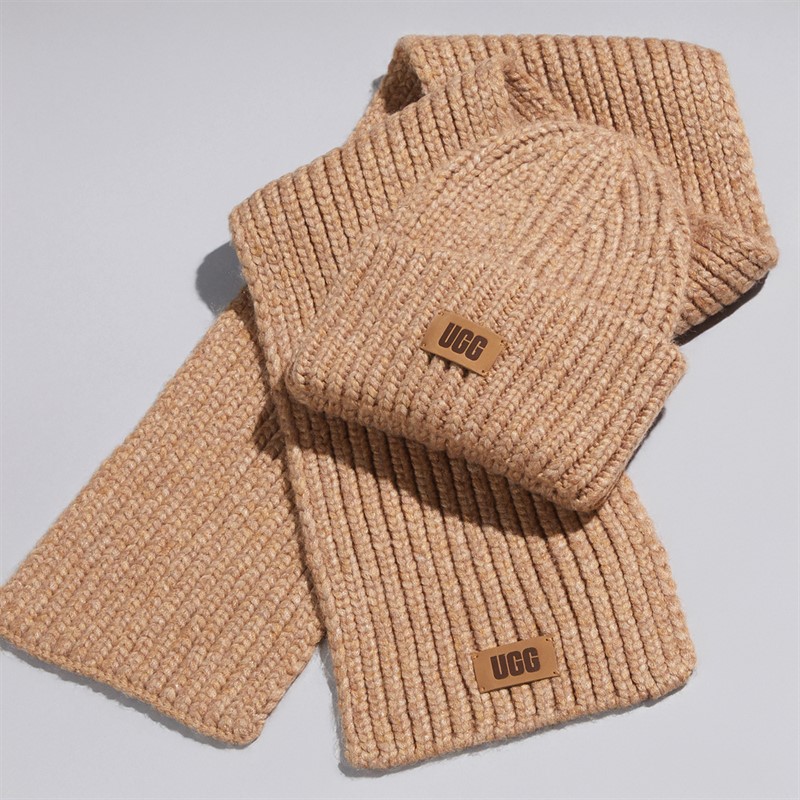 UGG Boys Knit Set Camel - Size OS