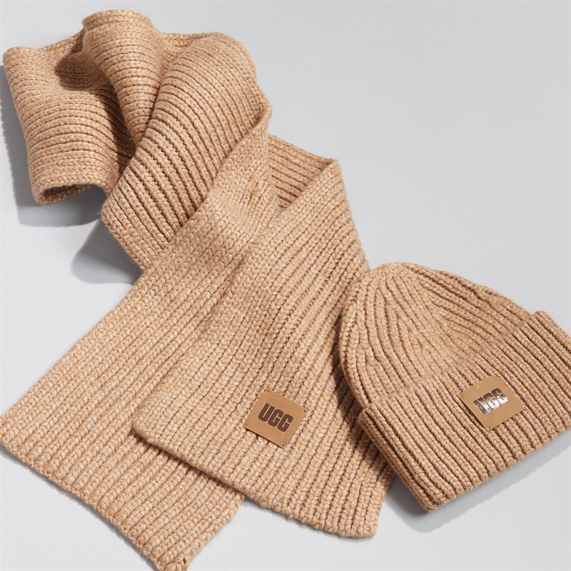 UGG® Womens Chunky Rib Set Camel