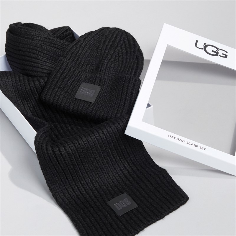 UGG® Womens Chunky Rib Set Black