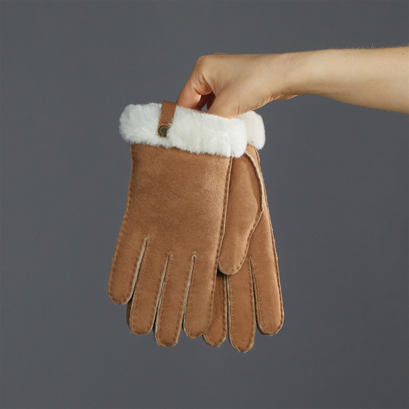 UGG® Womens Shorty Gloves Chestnut