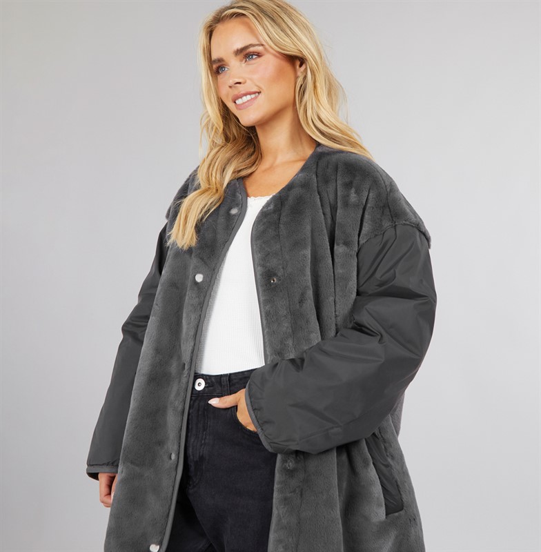 UGG® ® Womens Amilea Quilted Jacket Ink