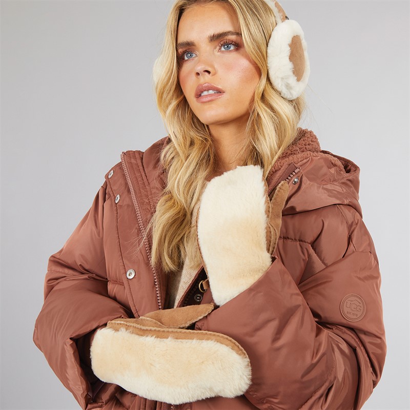 UGG® Womens Sheepskin Mittens Chestnut