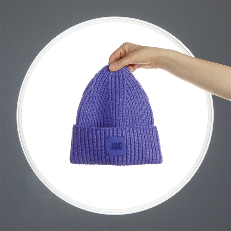 UGG® Womens Chunky Rib Beanie Lupine