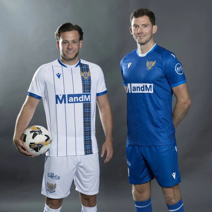 St Johnstone Football Club 25/26 home and away kits.